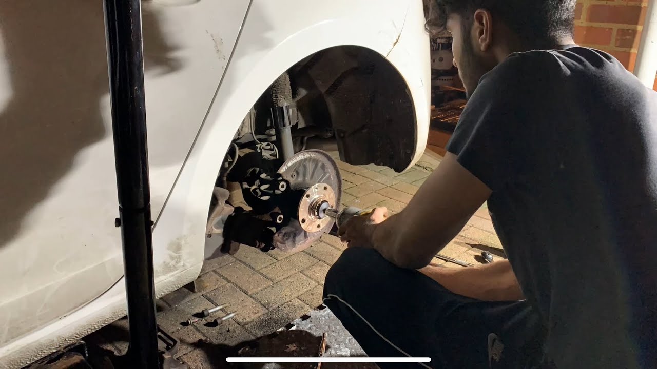 Seat Leon Mk3 2015 - VW AUDI SKODA - Wheel Bearing Wheel Hub Replacement