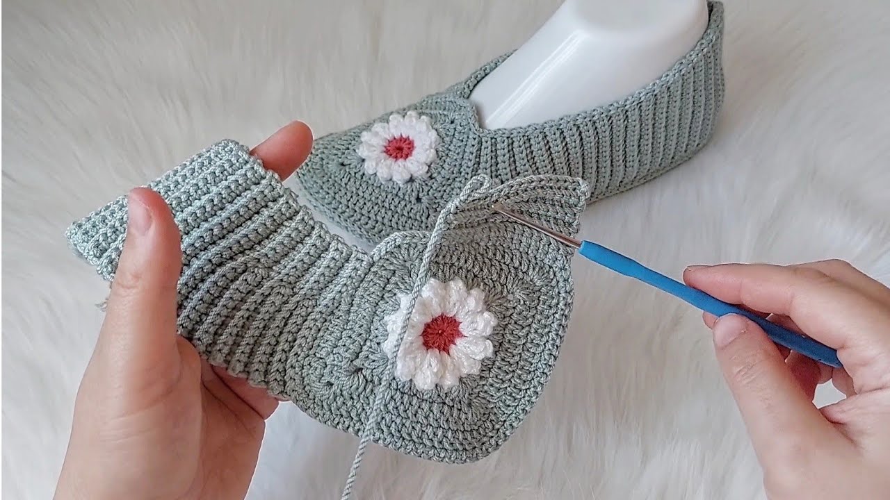 Harika bir model oldu, çeyizlik motifli patik yapımı.