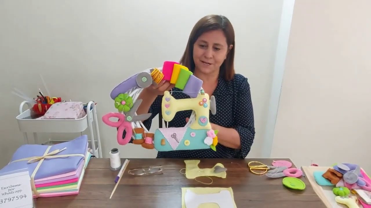 Corona de paño lency para el cuarto de costura