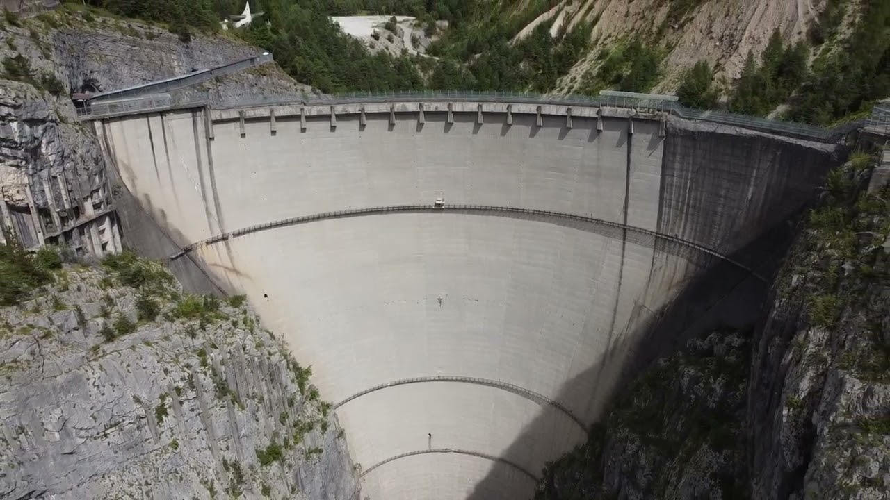 RIPRESA AEREA della DIGA DEL VAJONT con il DRONE! #drone 