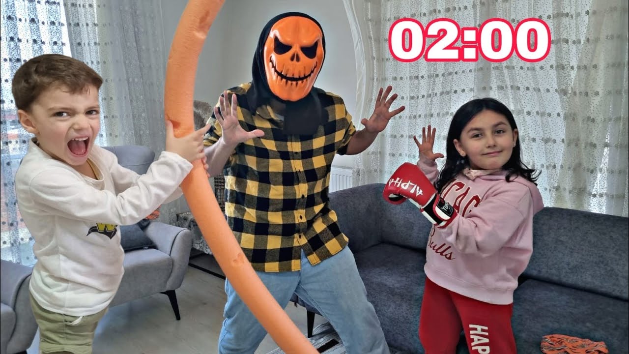 EVDE KÖREBE OYNADIK! ÇOK EĞLENDİK !