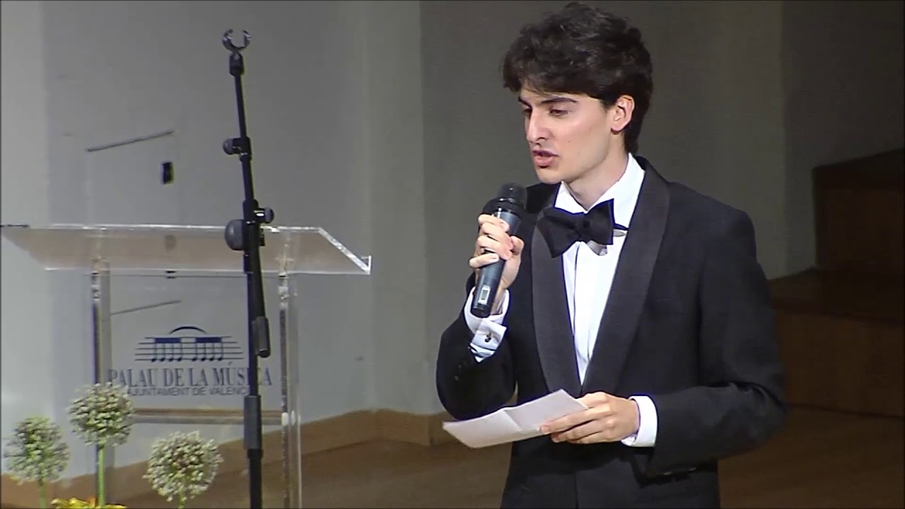 Discurso Rafa Aparicio - Graduación Enfermería UV Promoción 2013/2017 (28/06/2017)