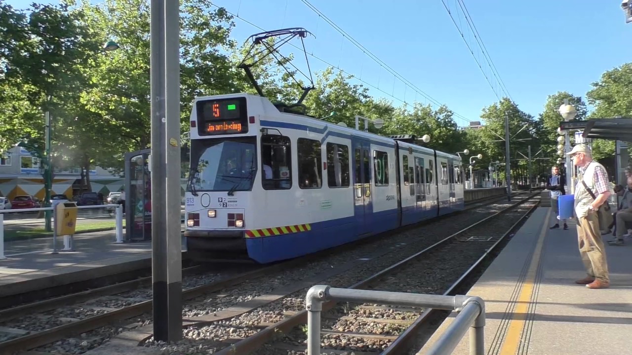 Metro Train and Tram sharing the same track - GVM Amstderdam