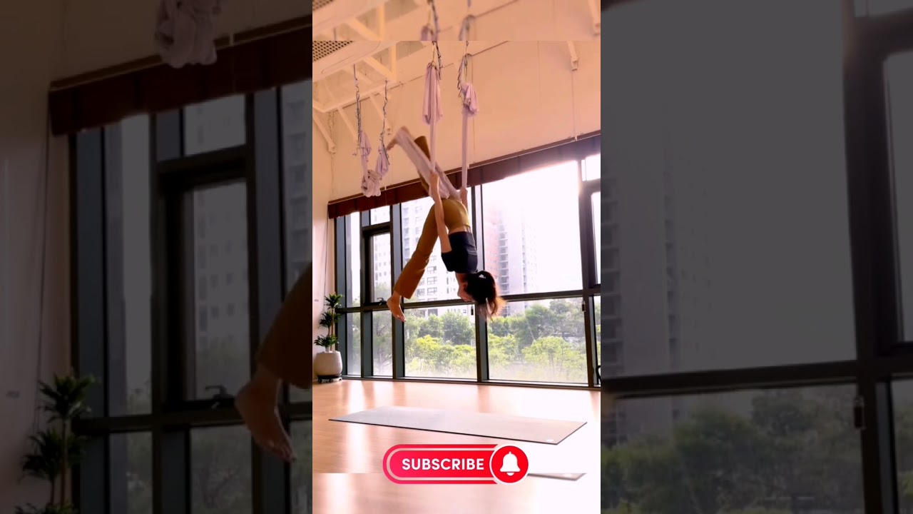 The flying yoga rotates 360 degrees 🧘&zwj;♀️
