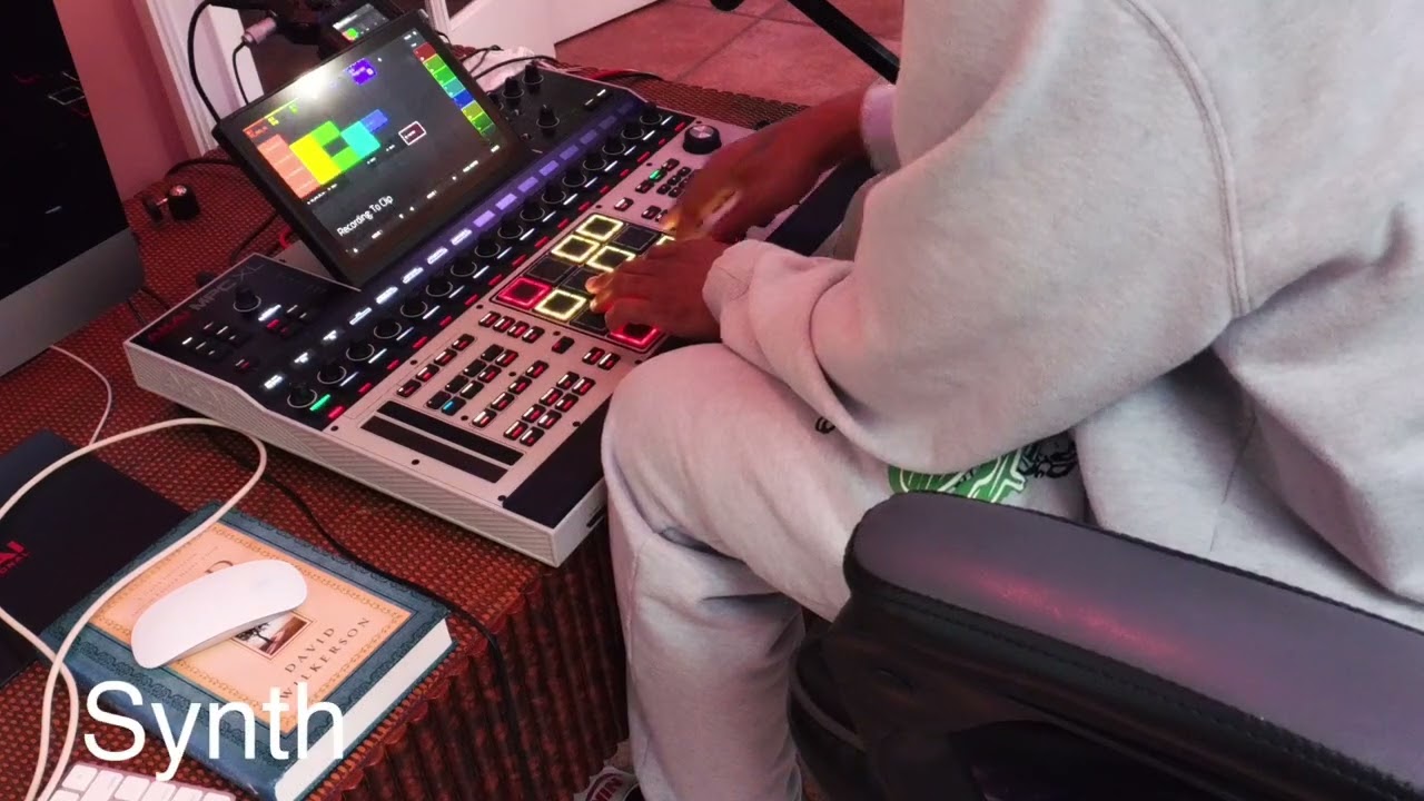 I turned a splice sample into a banger using MPC XL clips