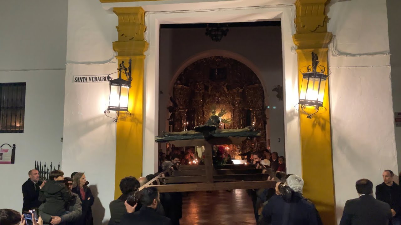 Entrada del Cristo de la Santa Veracruz en su viacrucis, 2026
