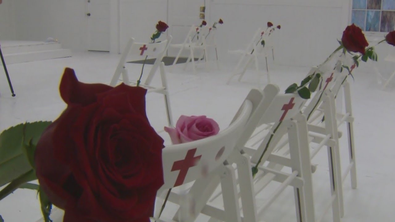 ‘We choose life.’ First Sunday service held since church mass shooting