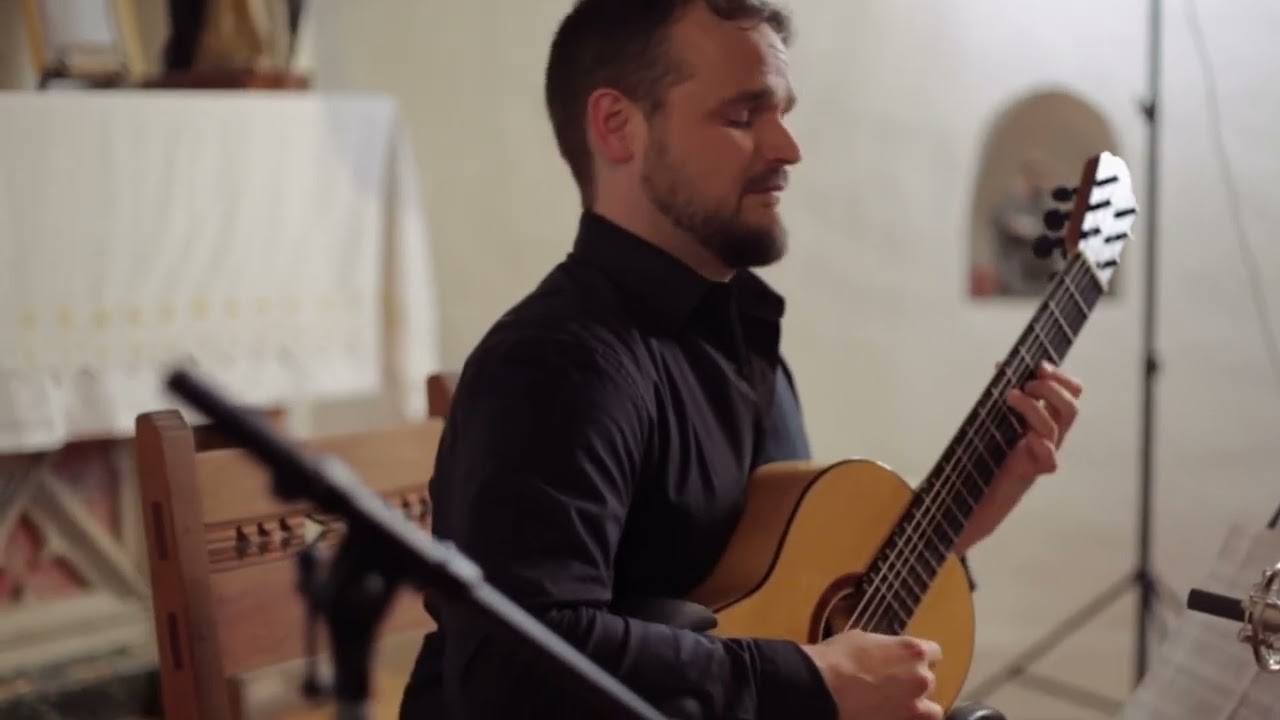 Matt Palmer performs Schindler's List John Williams