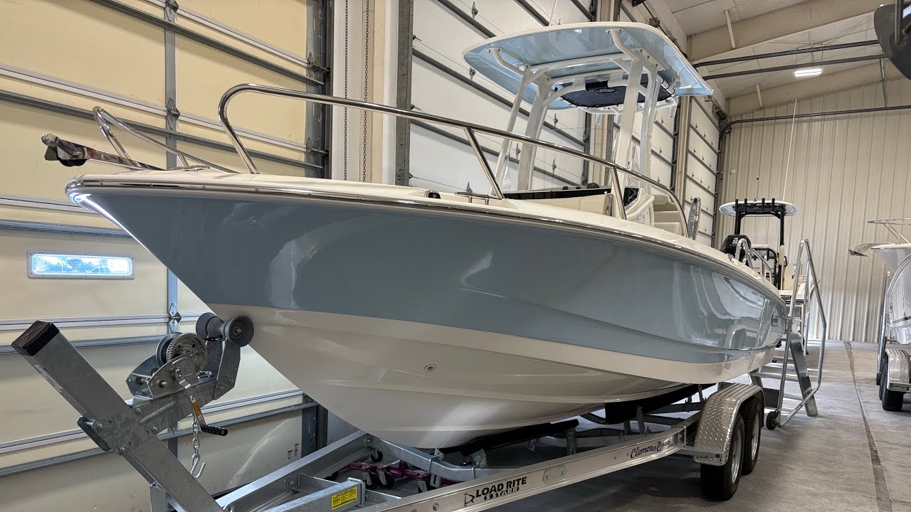 Обзор катера Dauntless Boston Whaler 22 от Clemons Boats, подготовленный Стивом Карлсоном.