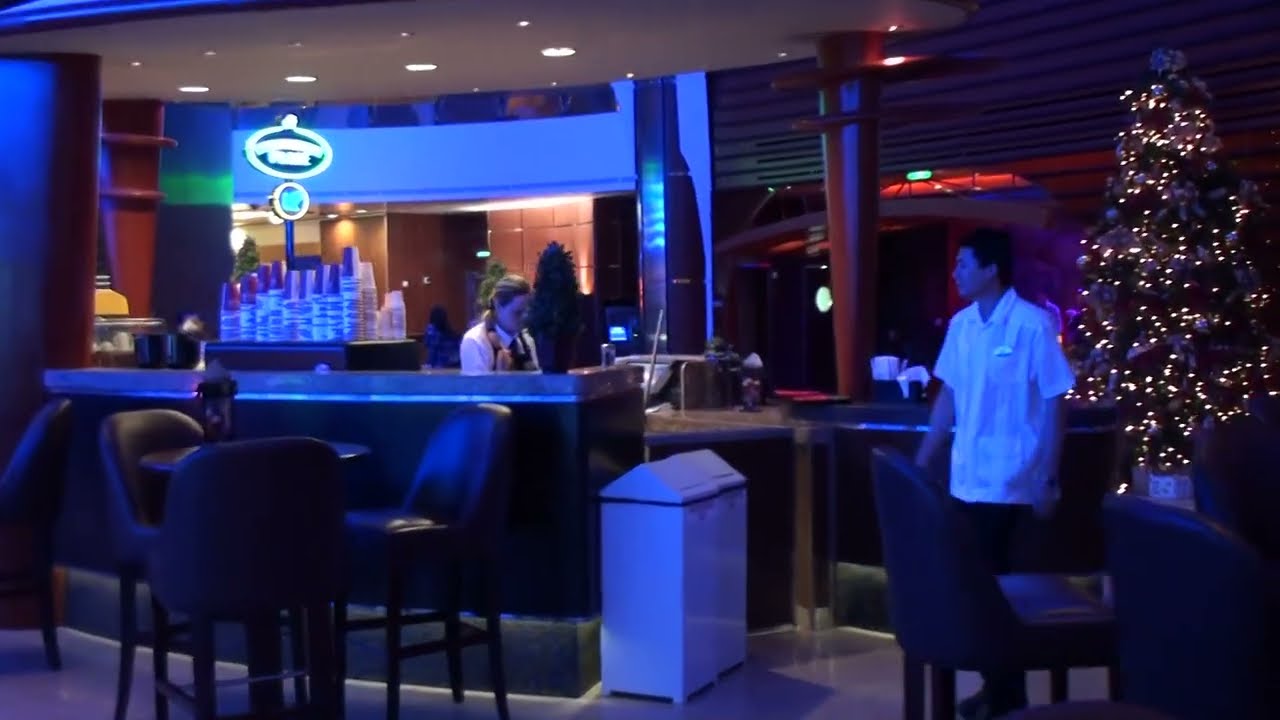 Oasis of the Seas: Royal Promenade (Part 1 of 2: Night)
