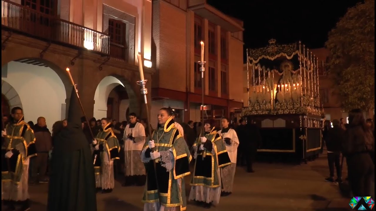 PROCESIÓN DE LA MADRUGADA CON  NUESTRA SEÑORA DE LA ESPERANZA EN PEÑARANDA DE BRACAMONTE