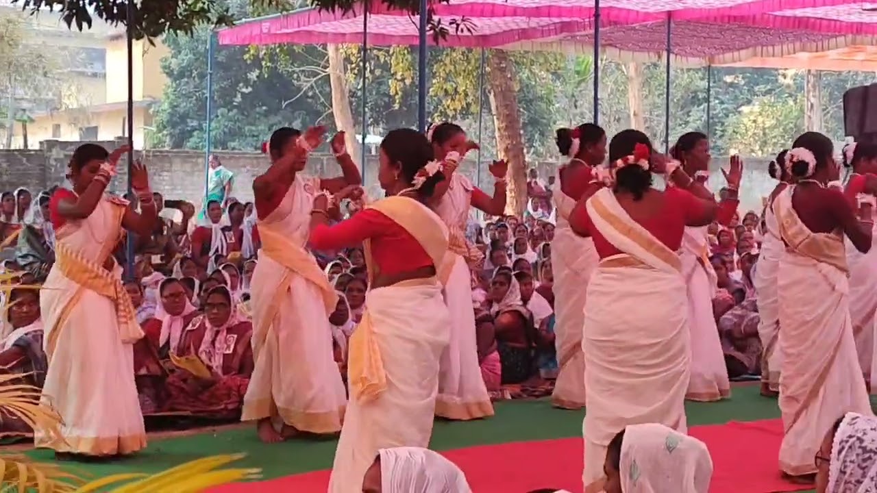 Bible procession dance by Singarmunda parish mahila sangh.