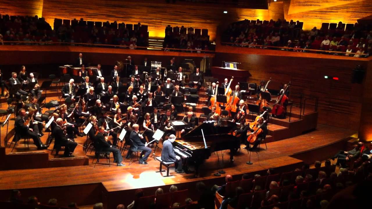 Kirill Gerstein plays an encore - Felix Blumenfeld etude for Left Hand, op. 36