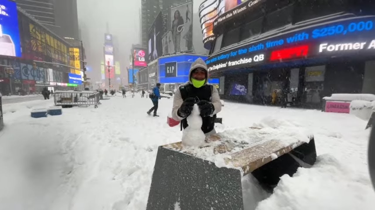 🇺🇸NEW YORK LIVE SNOW Walking NYC Times Square Snowstorm February 1, 2021
