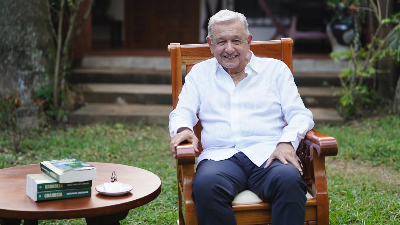 Grandeza, nuevo libro de Andrés Manuel López Obrador