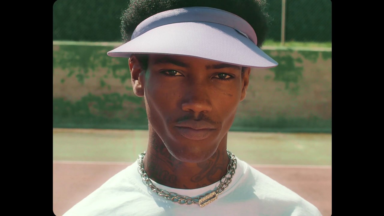 VIN2000 - DIFERENTES [Music Video]