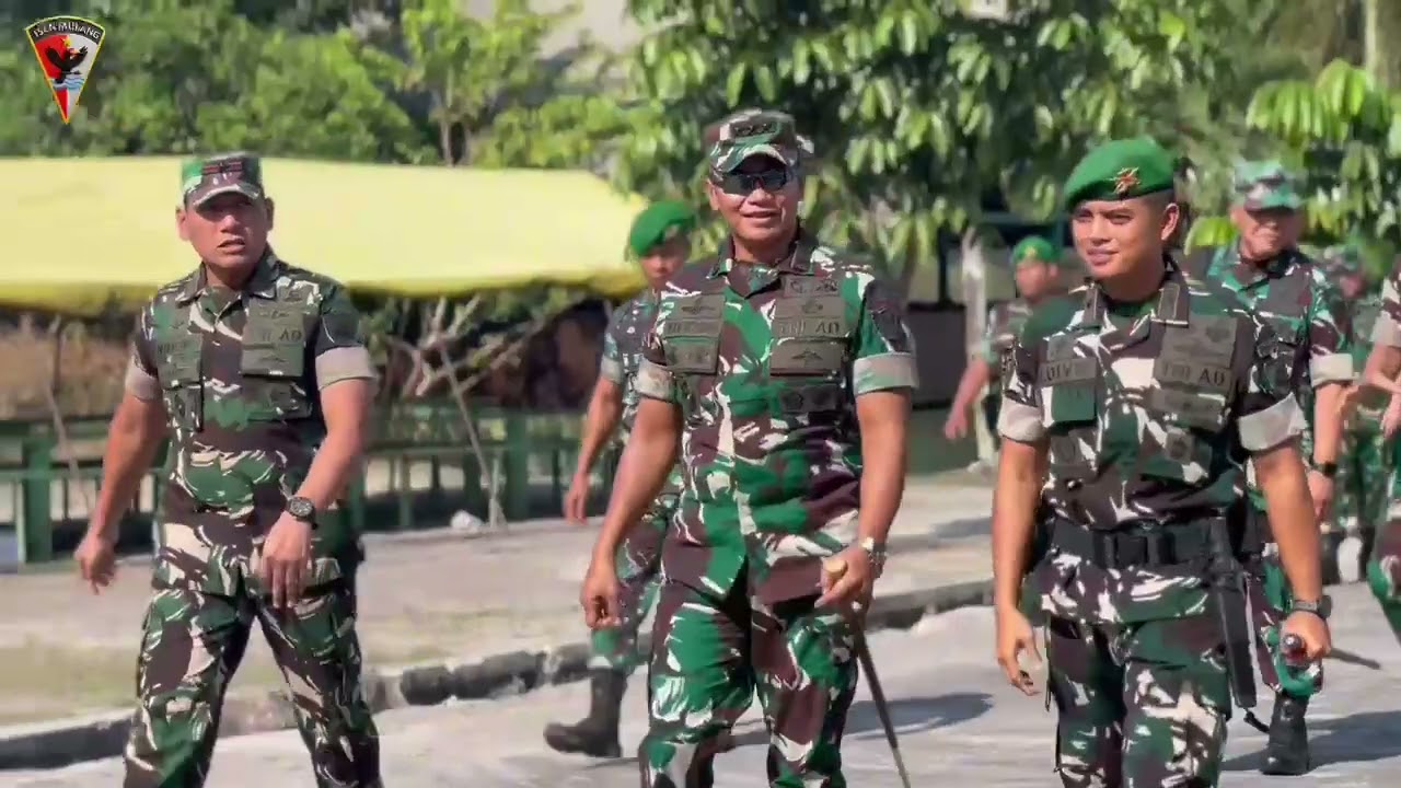 KUNJUNGAN DANPUSSENIF KE BATALYON 830/IM DALAM RANGKA PENGARAHAN DAN MAKAN SIANG BERSAMA.  #tni