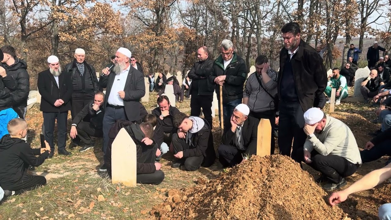 Fjalim nga Hoxh&euml; Bekir Halimi n&euml; varrimin e N&euml;n&euml;s s&euml; Hoxh&euml;s Rafet Zaimi