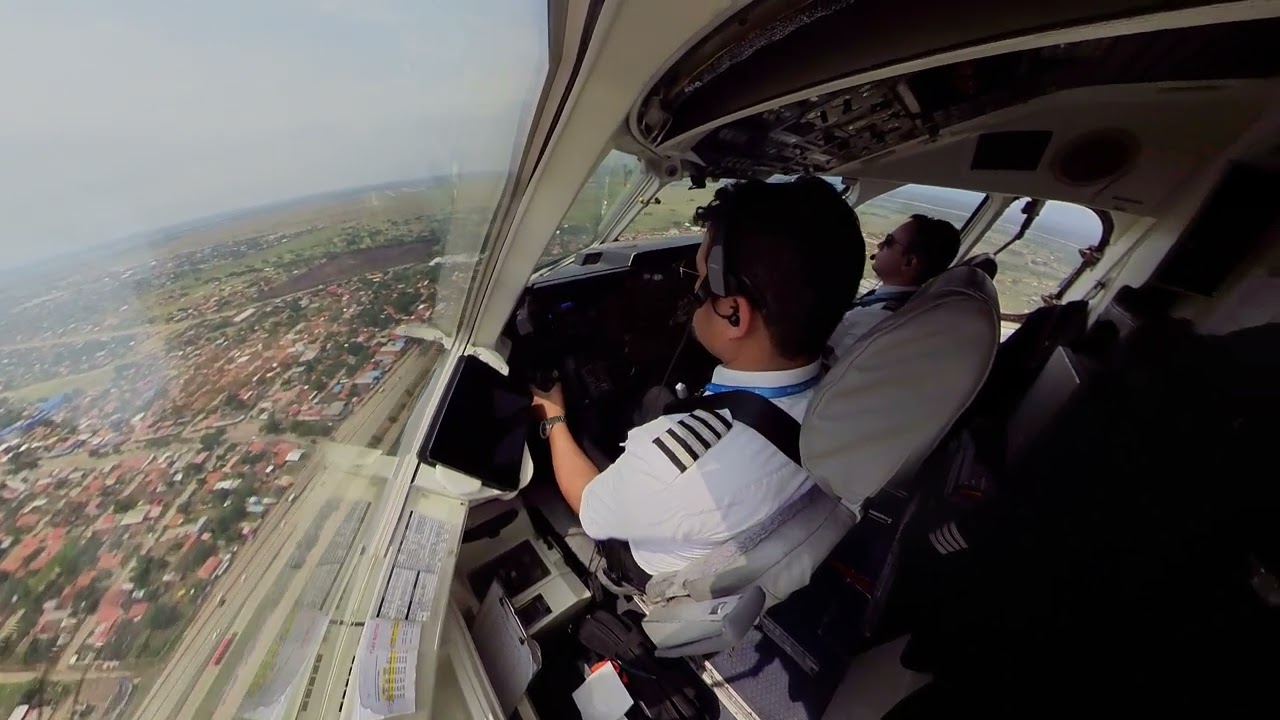 Mi ultimo Vuelo Avro RJ85 de La Paz a Santa Cruz aterrizaje