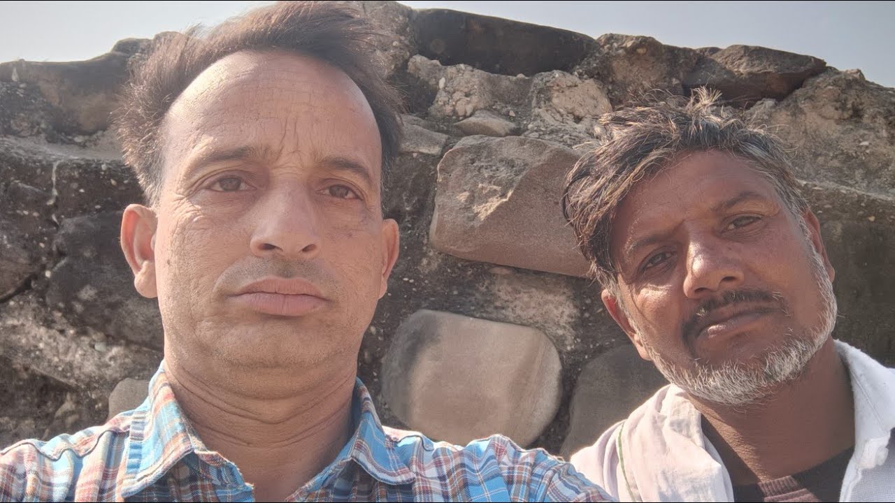 आज हम नहर में स्नान करने के लिए आए हैं 