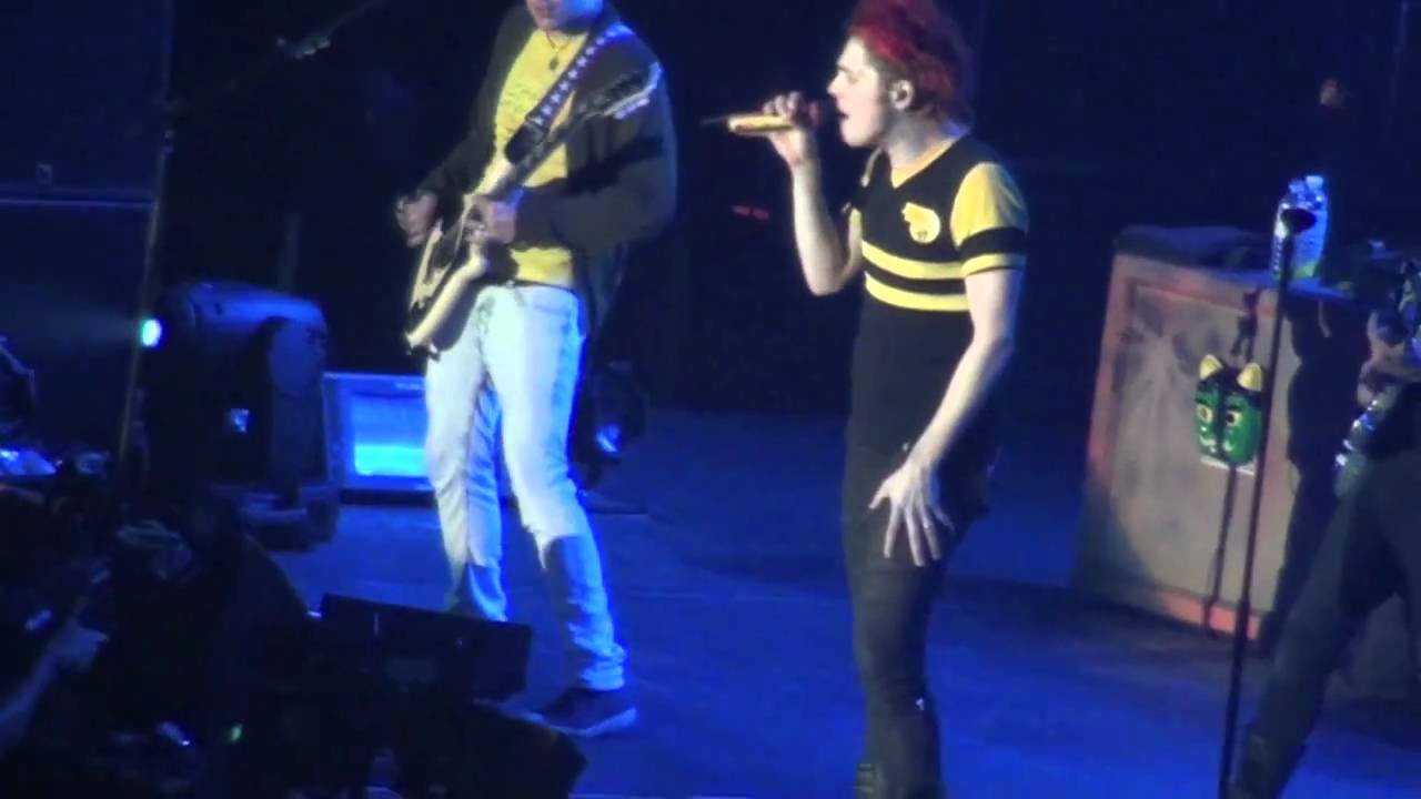 My Chemical Romance - Famous Last Words - LIVE IN HIGH QUALITY - NEWCASTLE 2011