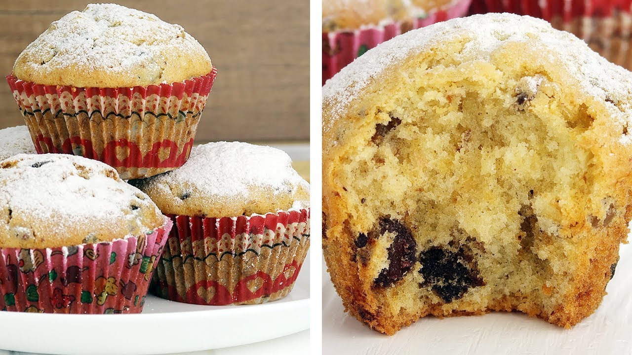 Amazing Muffins with Dried Fruits