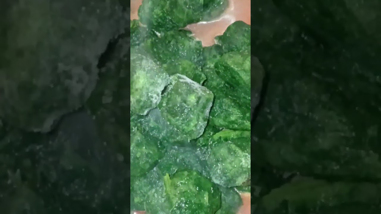 Making delicious spinach soup 🍲  