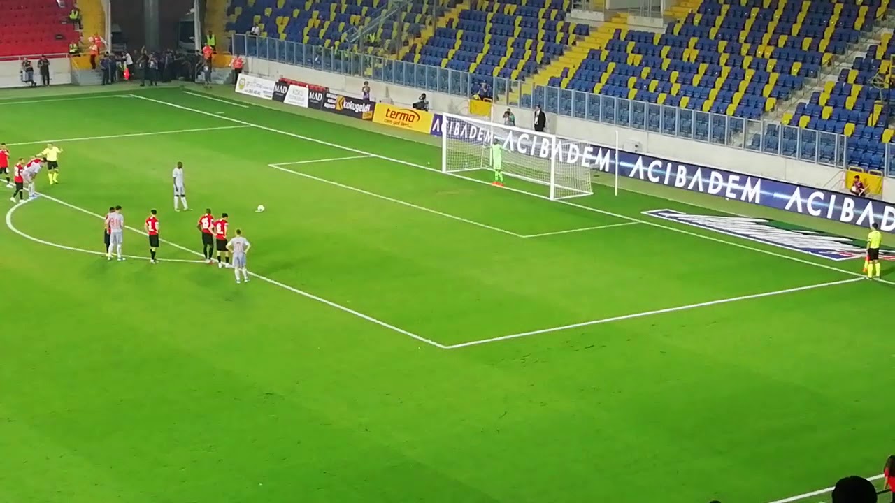 Demba Ba penaltı gol&uuml;