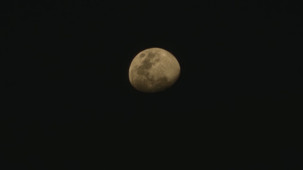 Hermosa Luna desde El Centro Histórico #elsalvador #diaspora #usa #canada #europe