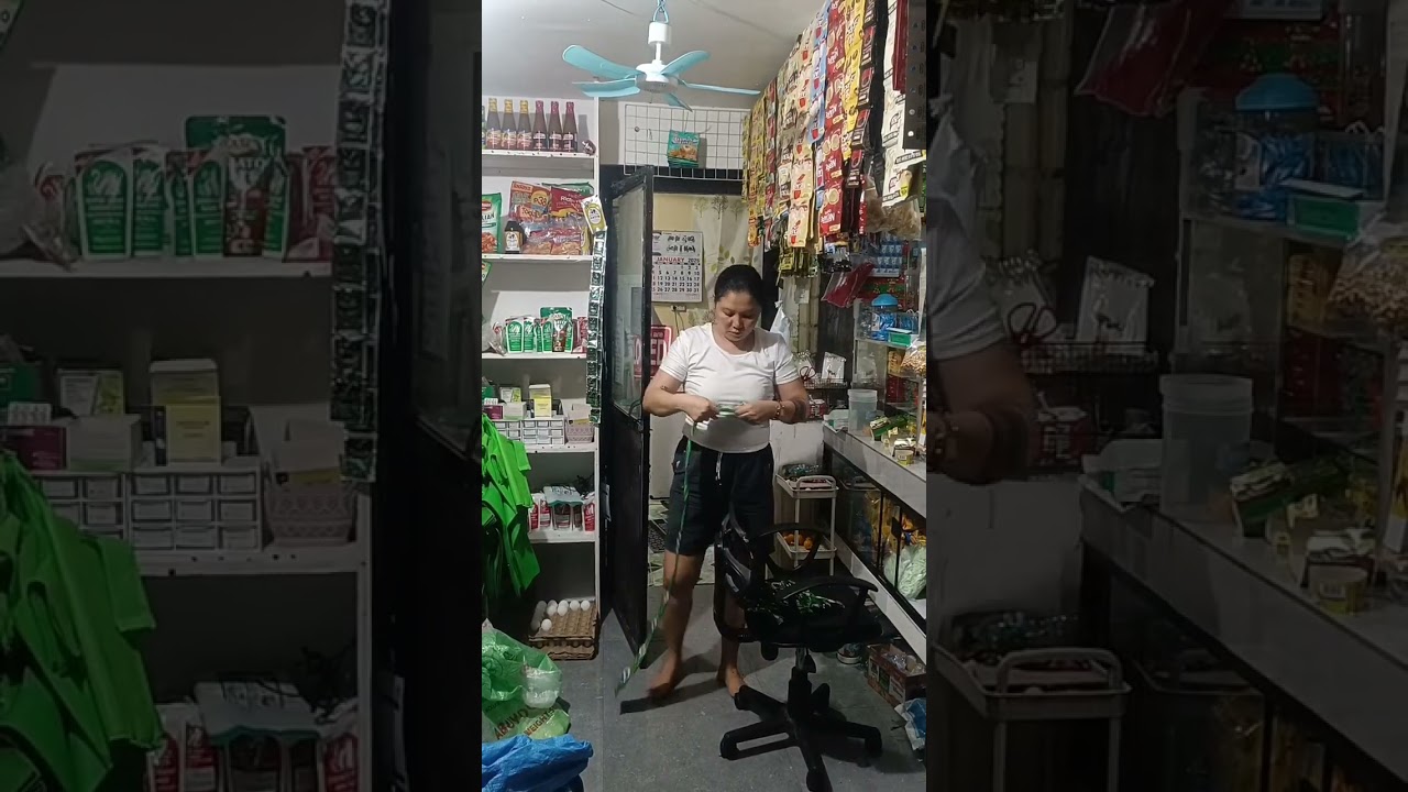 Buhay nanay at Tindera #tinderangnanay #sarisaristoreowner #negosyante #dailylife 