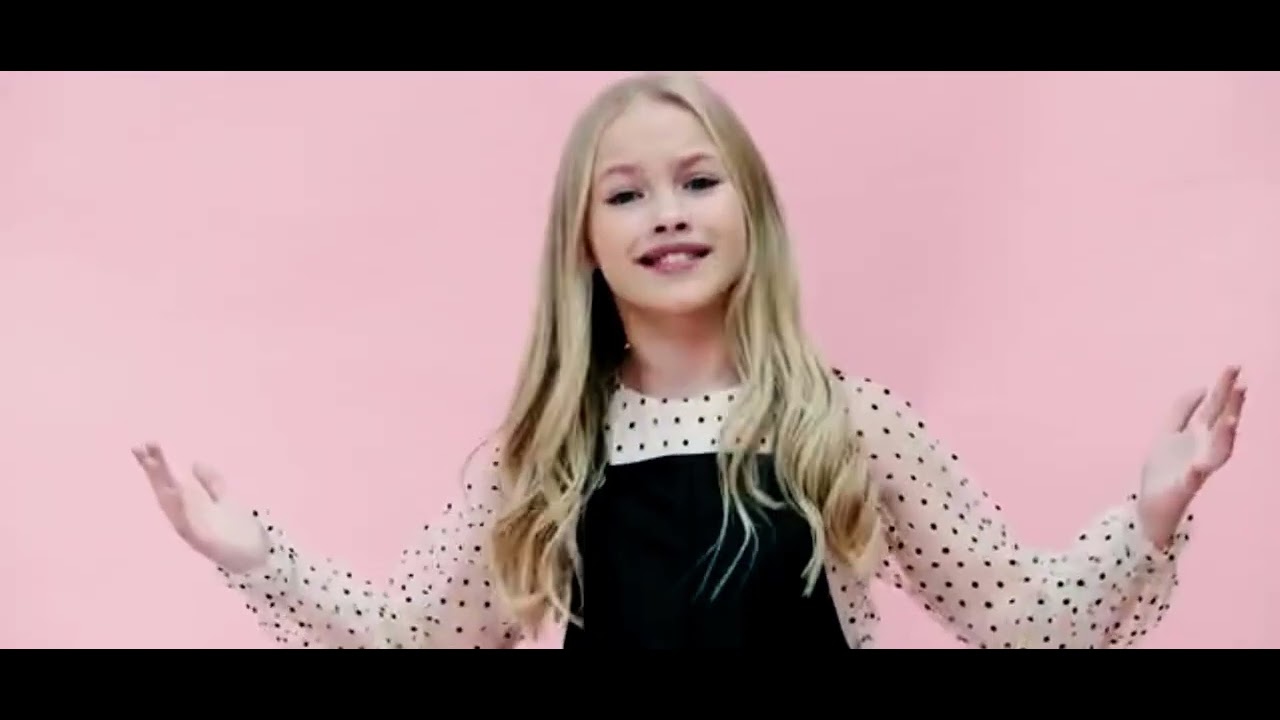 Show some love Freya skye