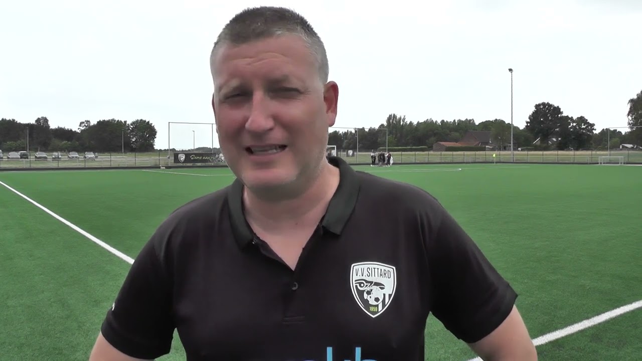 VV Sittard - R.K.S.V. Braakhuizen. Gesprek trainer VV Sittard Arno van Veen. (19 juni 2022)