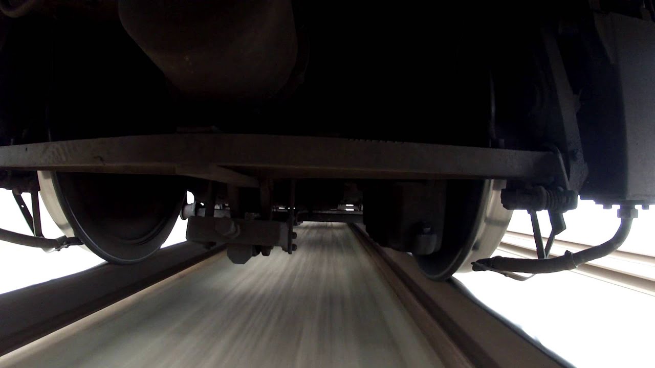 Under the bogie of locomotive class 46 200 (Romanian Le5100)