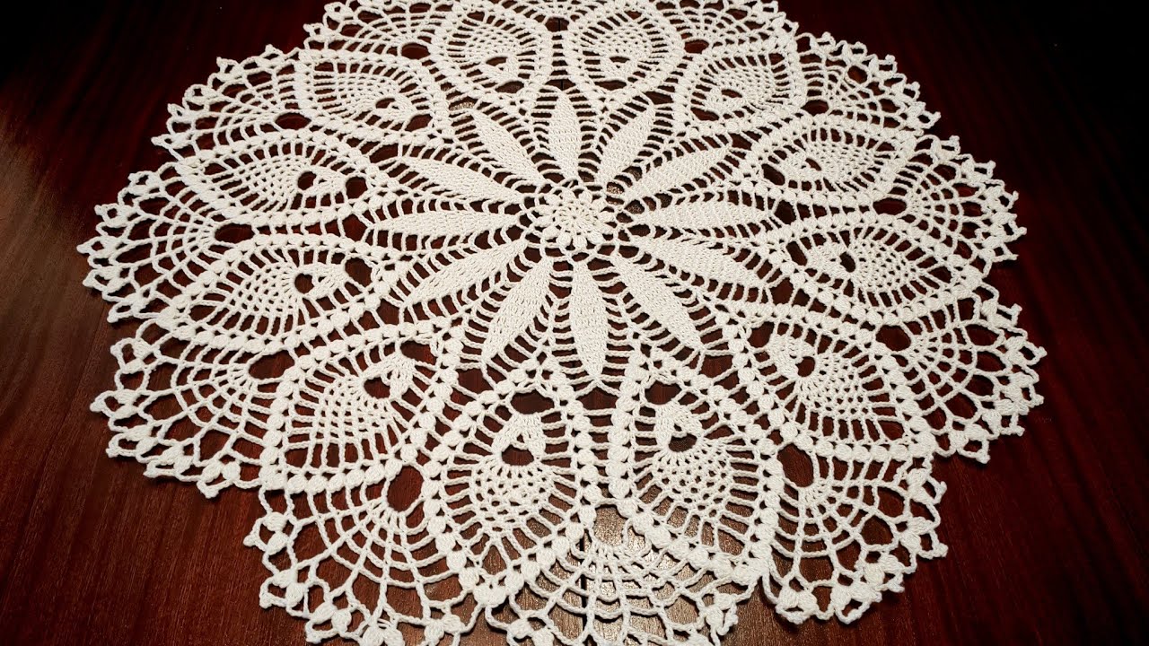 Crochet Vintage Pineapple Centerpiece