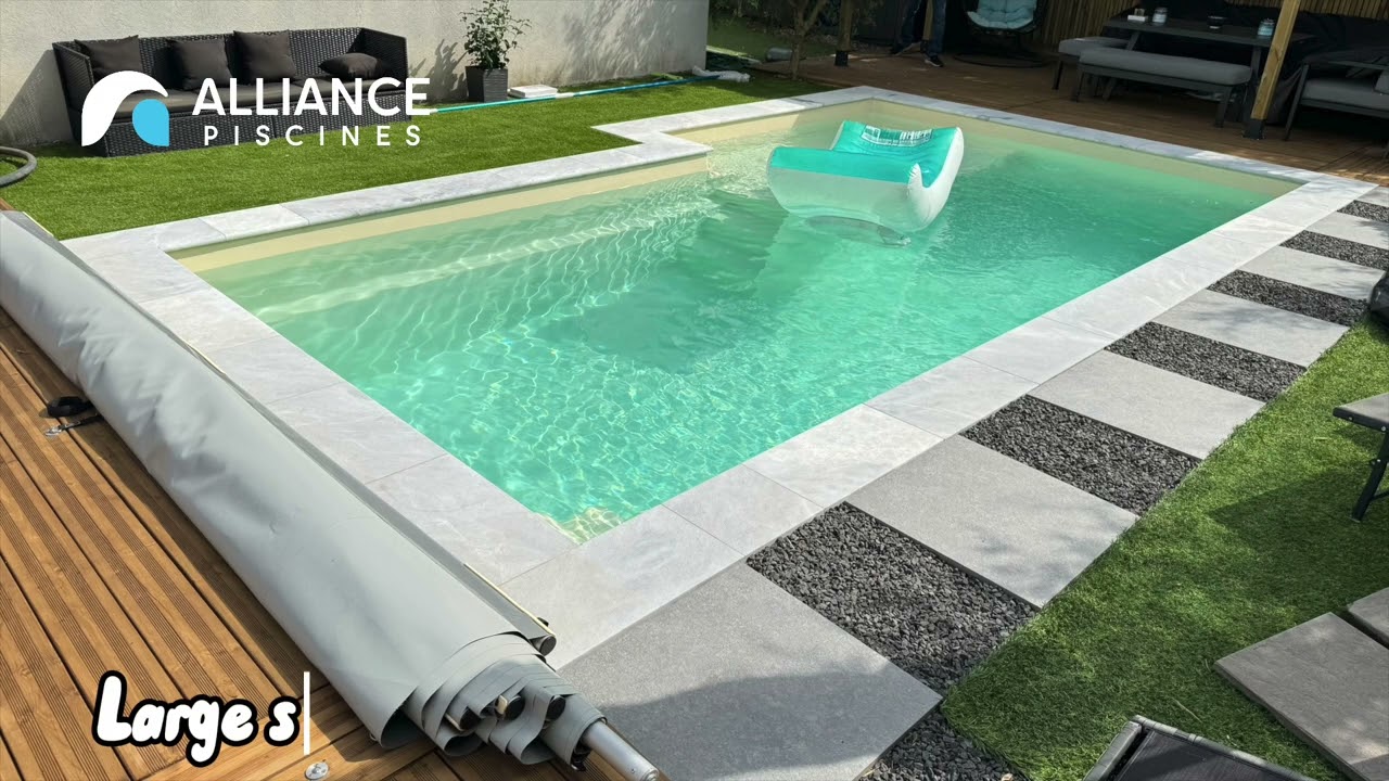 Larimar 6 : Retour sur l'Installation d'une Piscine Coque Polyester chez un Client &agrave; Rocbaron