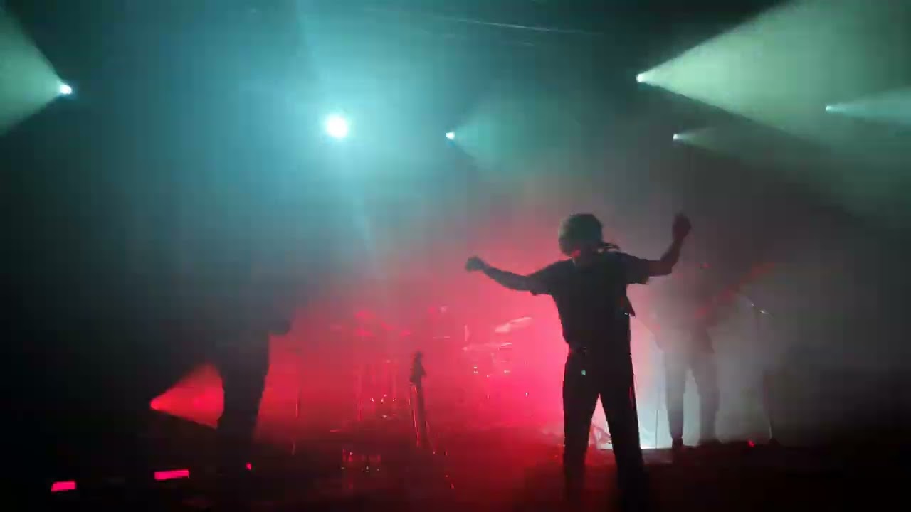 The Snuts - Burn The Empire @ Manchester Academy, 27/4/22
