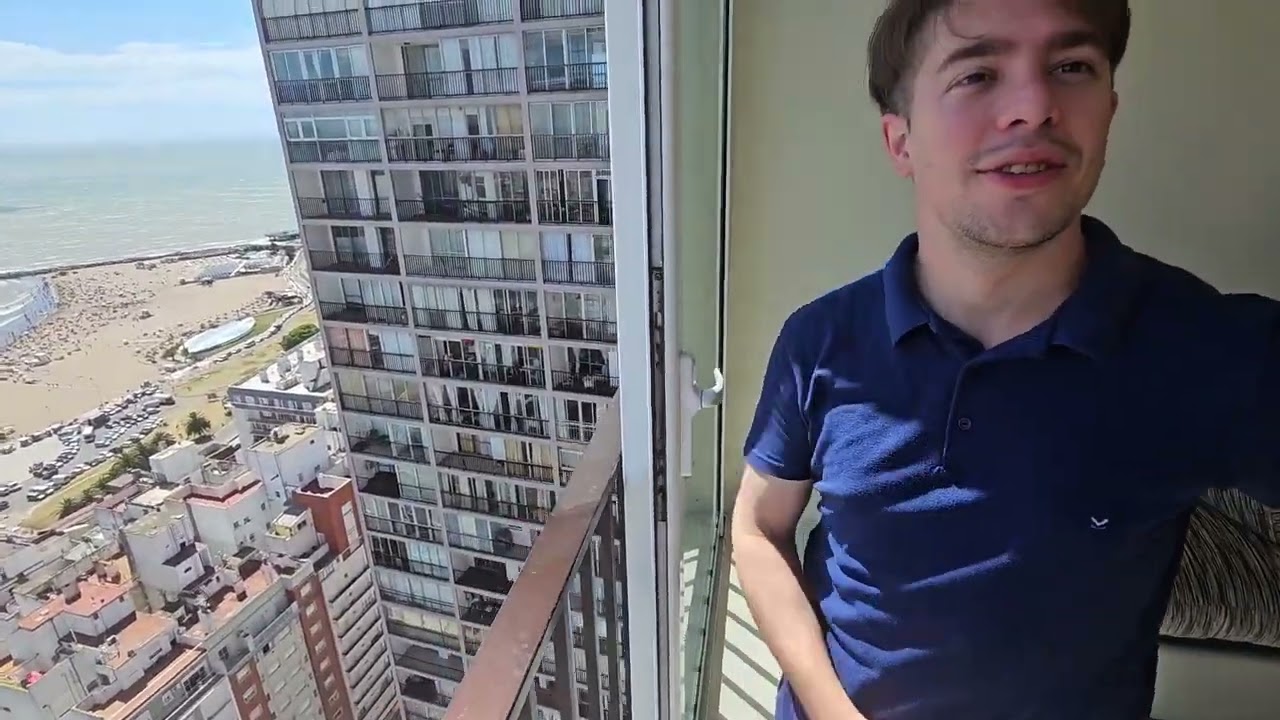 Venta - Departamento tres ambientes reciclado con vista al mar - Av Colón 1550 - Plaza Colon