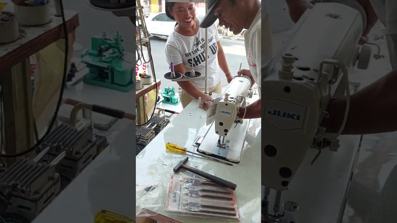 Mesin jahit merk Juki ddl 8100 e original