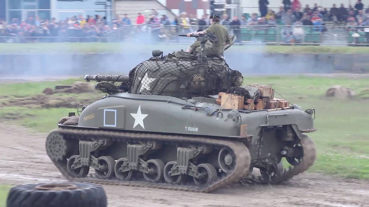 US Sherman tanks display - Tankfest 2016