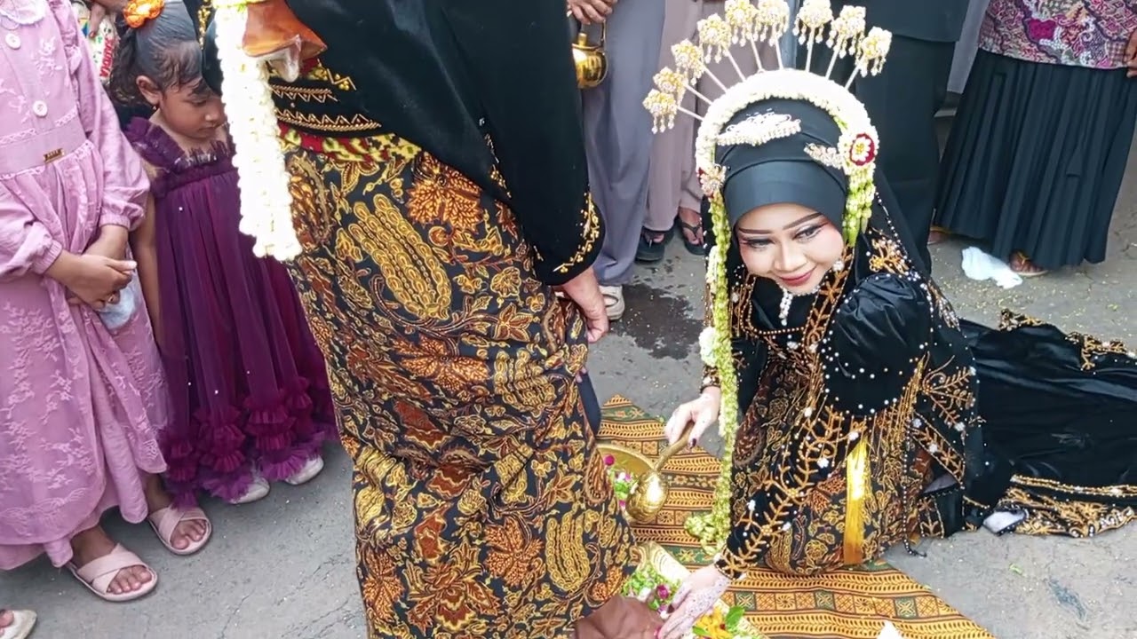 Temu manten adat Jawa bersama bapak holik
