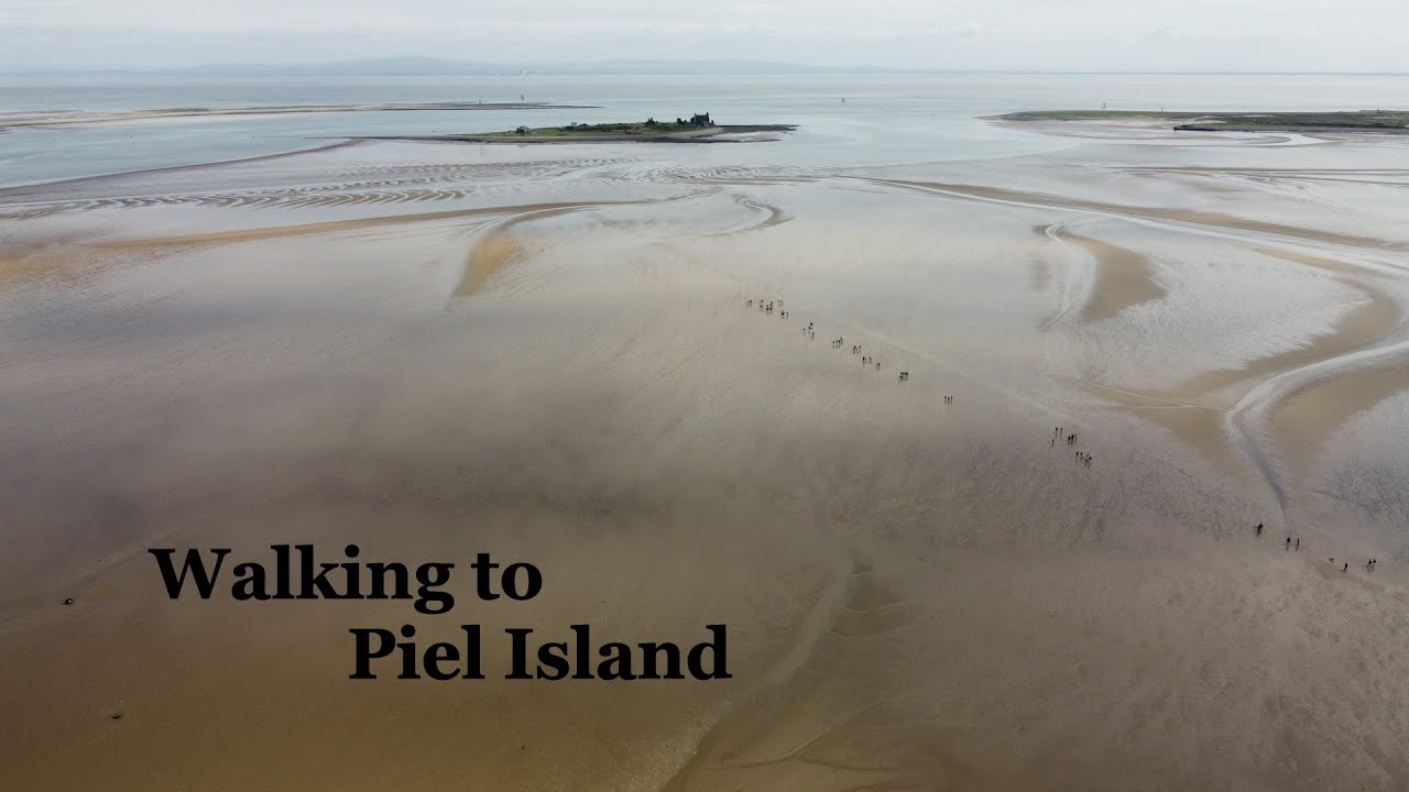 Walking to Piel Island