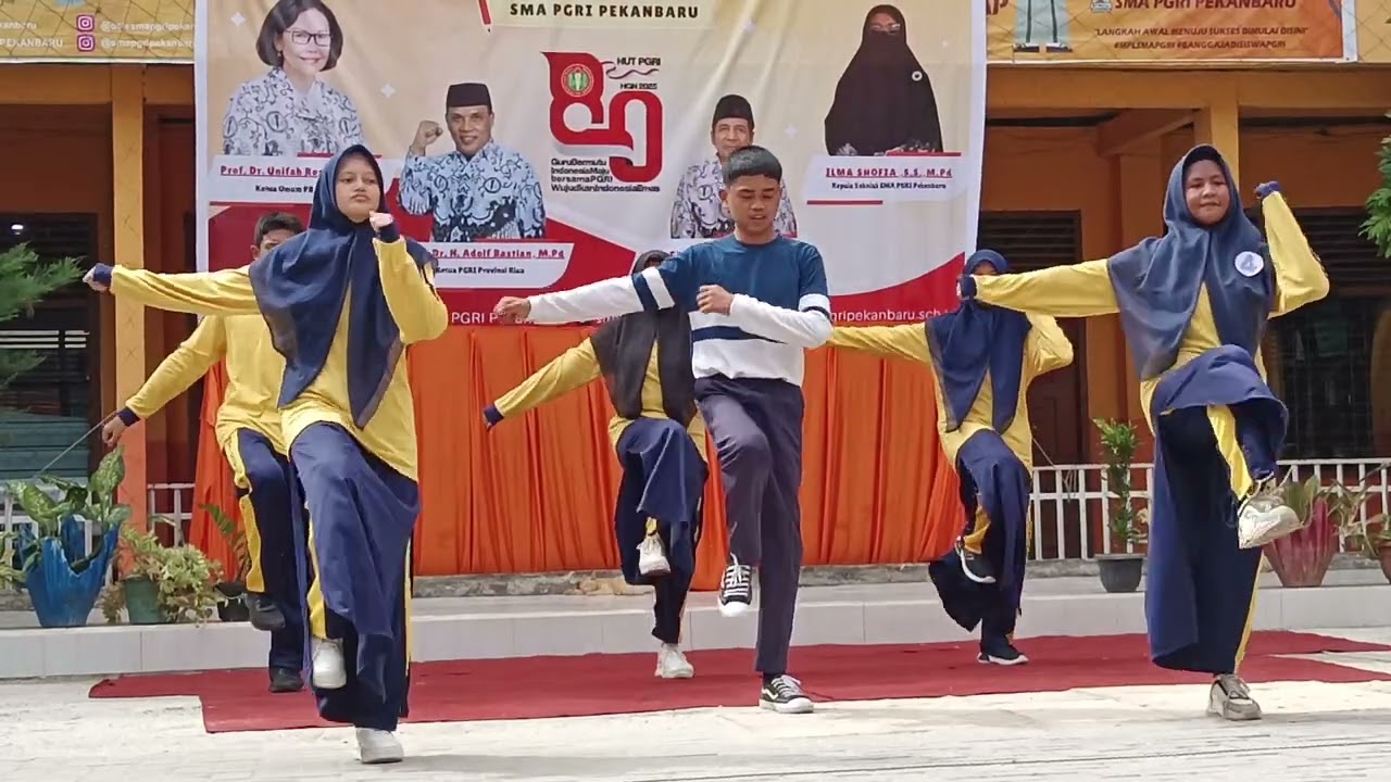 Senam anak Indonesia hebat kelas 10 #sma #pgri #pekanbaru #fyp #mantap #viral #mantap