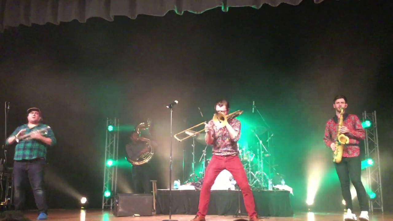 Lucky Chops Coco Danza