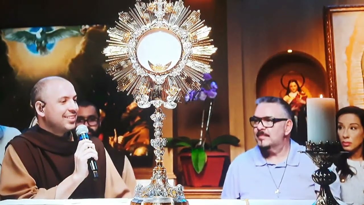 Frei Gilson rezando o Terço de madrugada, 04-04-2025