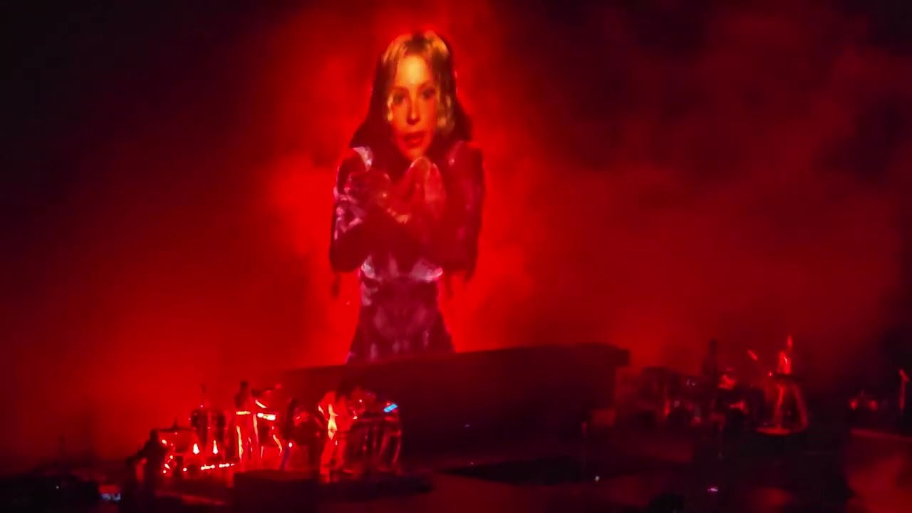 SHAKIRA 27 DE MARZO 2025 - GNP ( Ojos Asi )