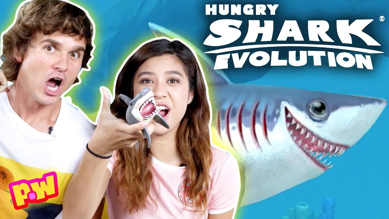 SHARK ATTACK! LET'S PLAY Hungry Shark Evolution! HSE Lets Play Hungry Shark Gameplay ~ pocket.watch