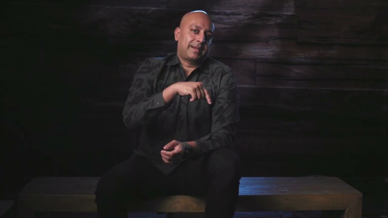 Bussano alla porta (Knock at the Cabin) - Soundbites: Ashwin Rajan