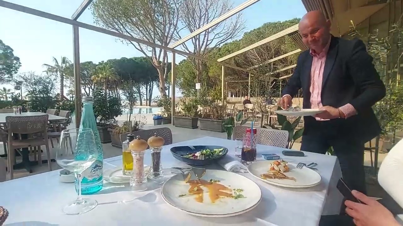 Fllad Resort Restoaurant