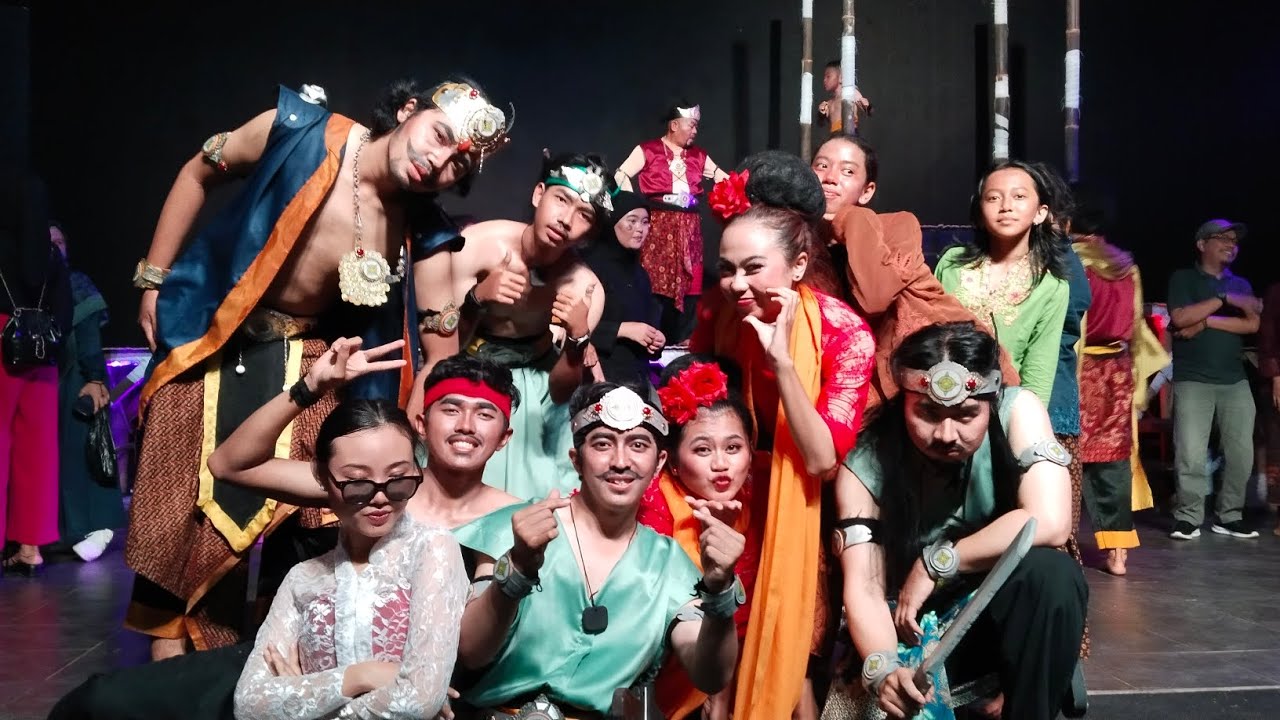 Dari Sudut Lain Pementasan TEATER SADO - LAKON KALAYUDHA