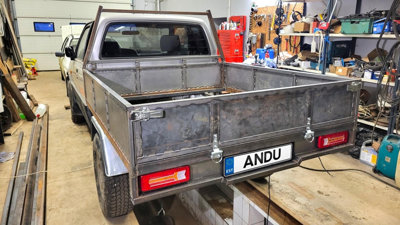 DIY New Flatbed Tray Build Mazda B2500 Ep.4